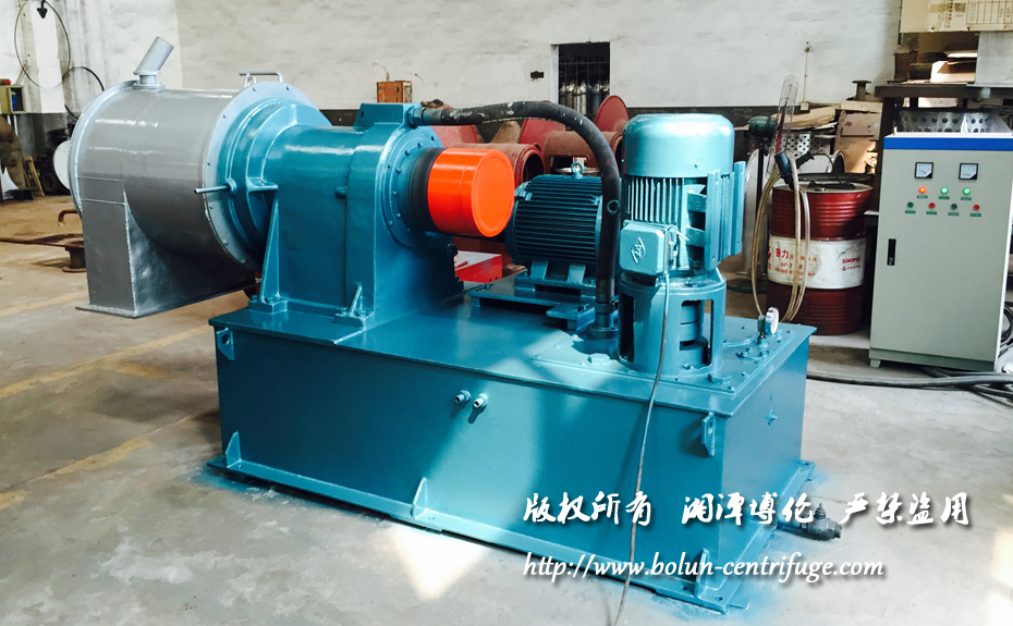 HR500-NA型臥式雙級(jí)活塞推料離心機(jī)